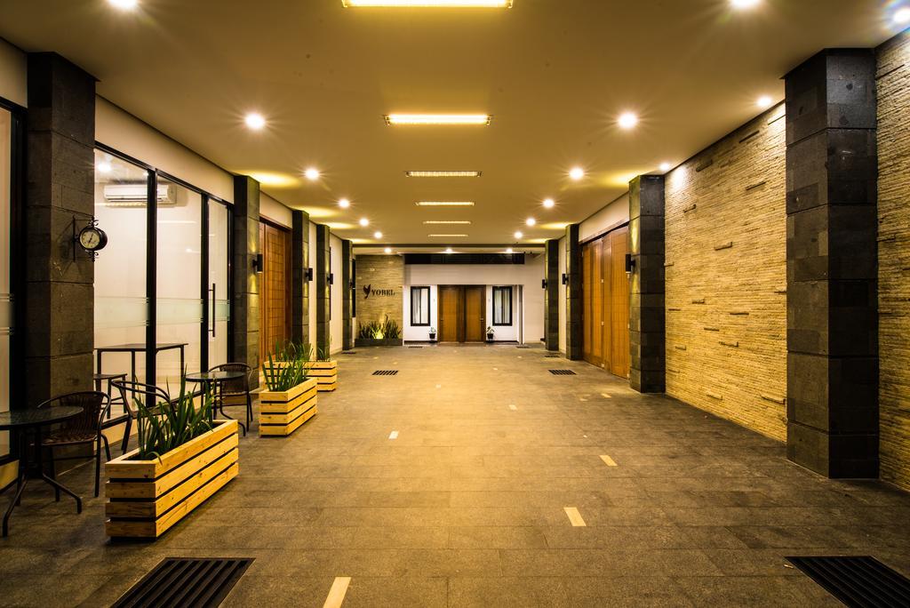 Yobel Hotel Γιογκιακάρτα Εξωτερικό φωτογραφία